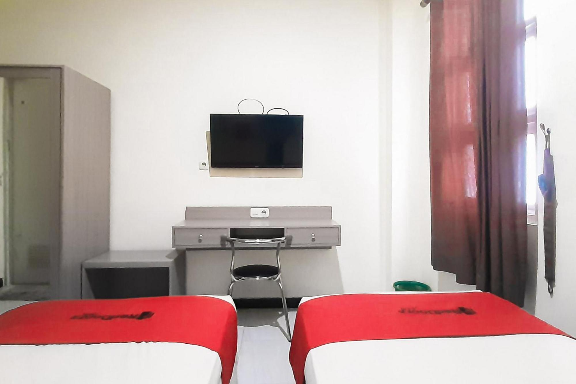 Reddoorz Syariah Near Transmart Mall Palembang Exterior photo